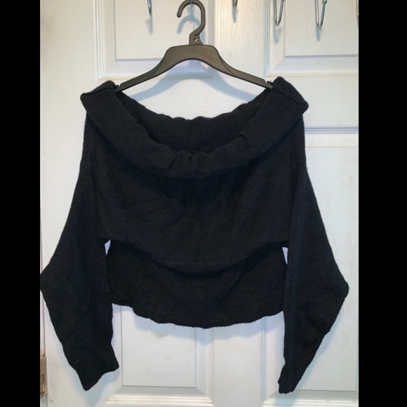 H&M off shoulder sweater - Picture 2 of 6